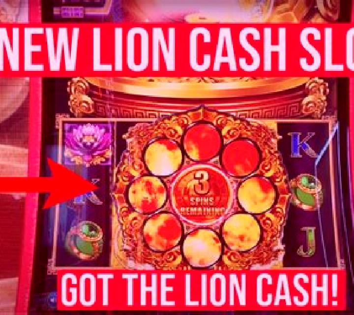 Kringle Cash slot machine