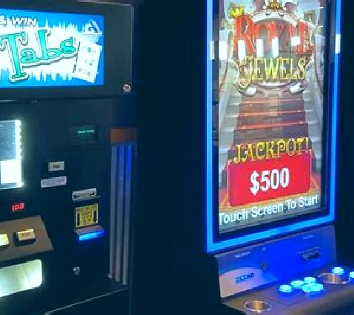 Labrys of Zeus (Pull Tabs) online slot