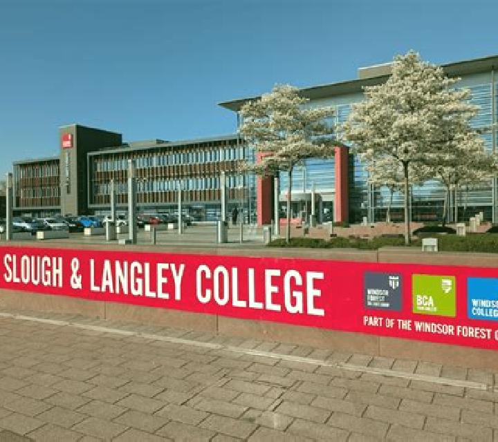 Langley Street 23 slot