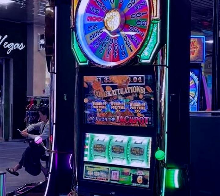Las Vegas (PlayPearls) slot
