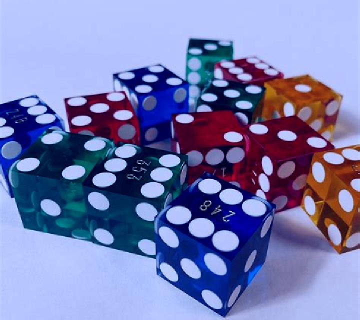 Latin Heart Dice slot game