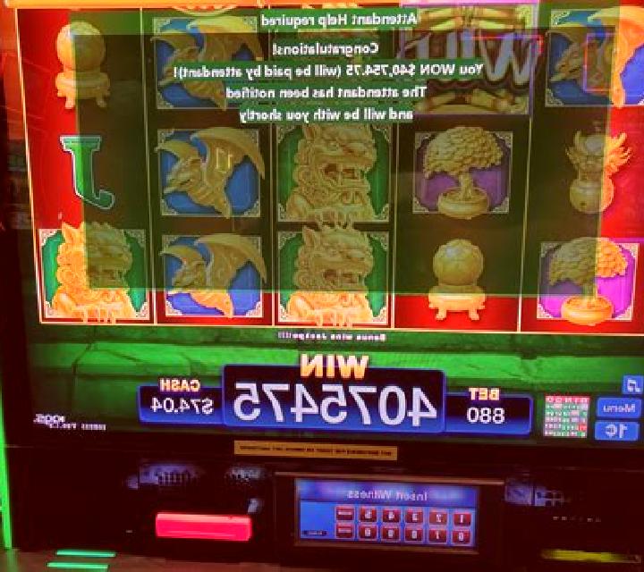 Liberty Nudge slot machine