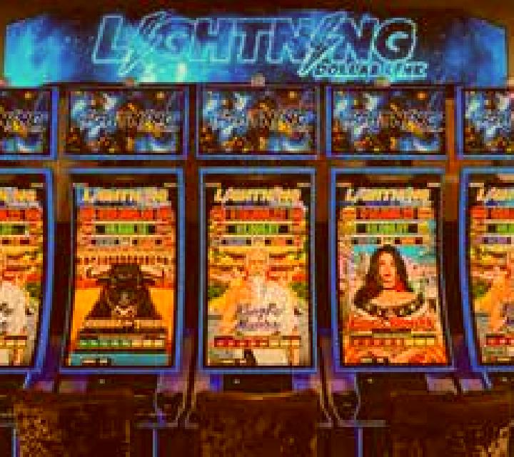 Lightning Squad slot machine