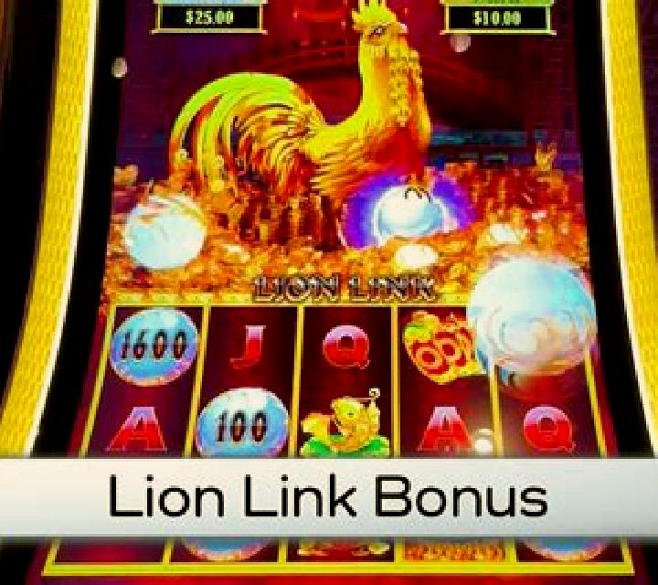 Lion Link Prosperous Rooster slot game