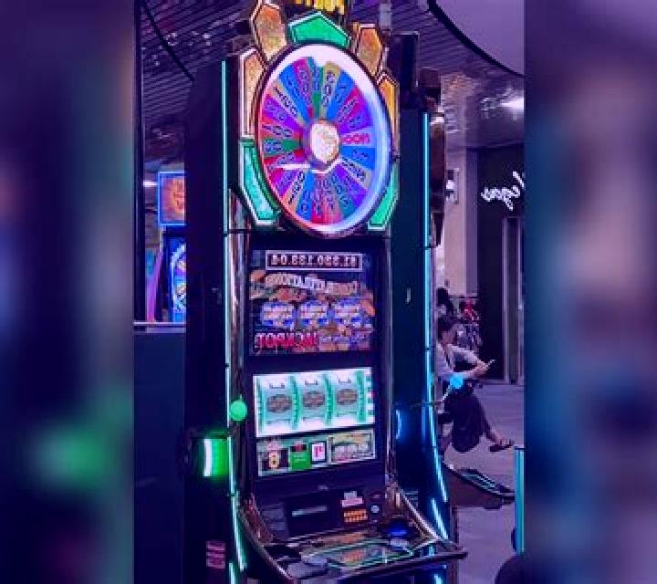 Live slot machine