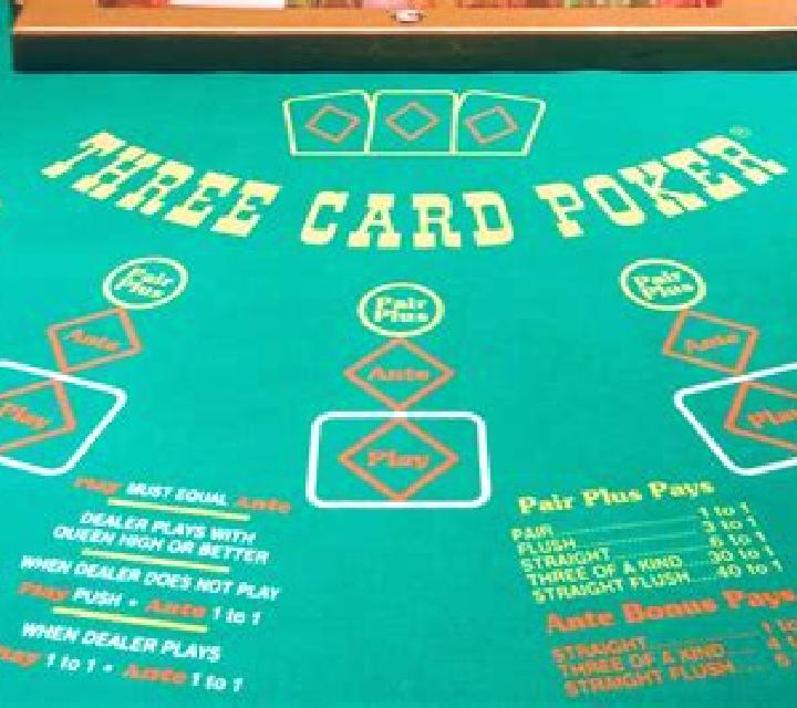 Live Three Card Poker slot game