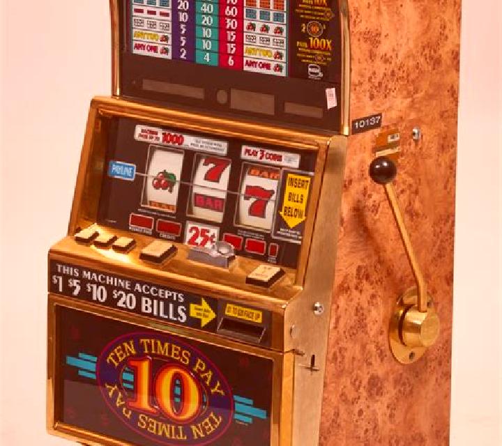 Locked Hearts 10 slot machine