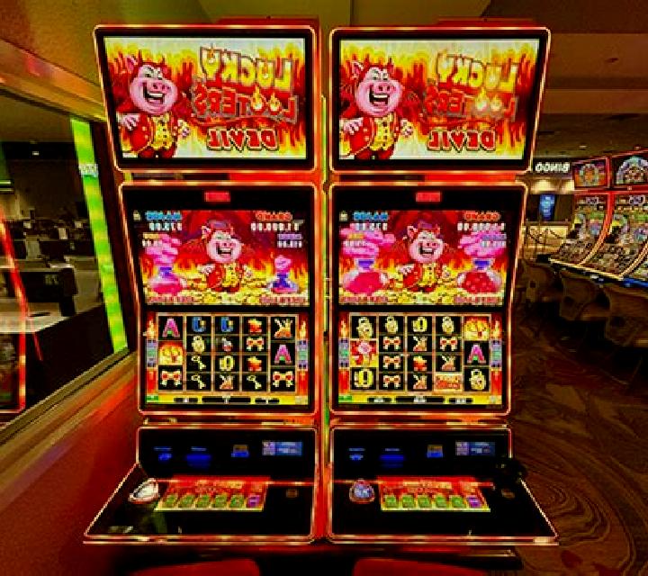 Looters slot machine