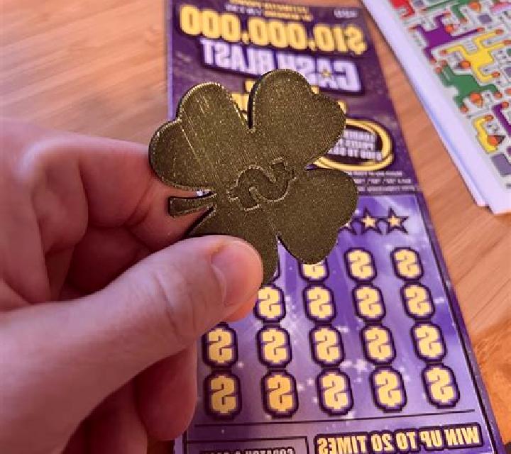 Lucky Clover Scratch slot machine