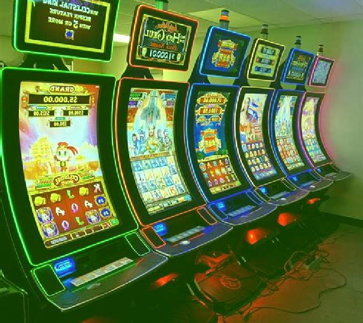 Lucky Drop Coco (Gemini Gaming) slot machine