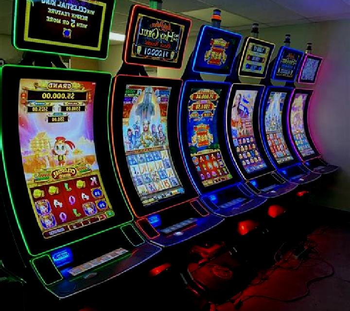 Lucky Mine (Cayetano Gaming) slot machine