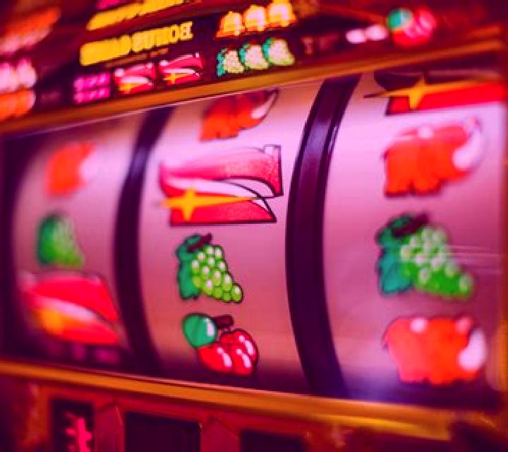 Lucky Money (Storm Gaming) slot machine