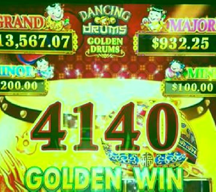 Lucky Respin slot machine