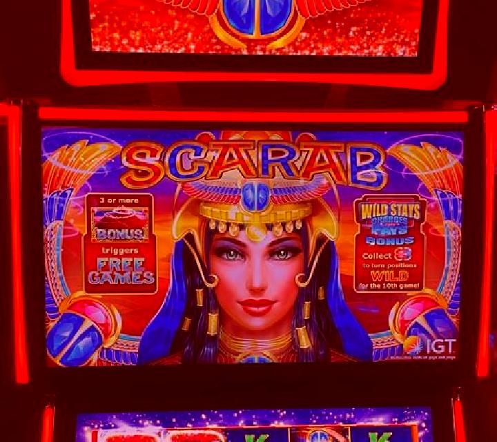 Lucky Scarabs slot machine