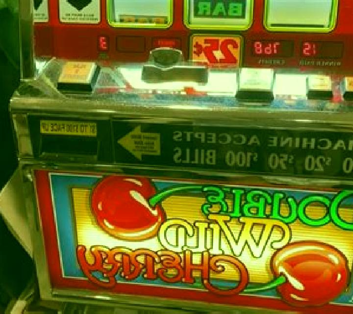 Lucky Spin Double Wild slot machine