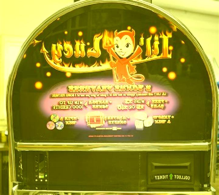 Lucy slot machine