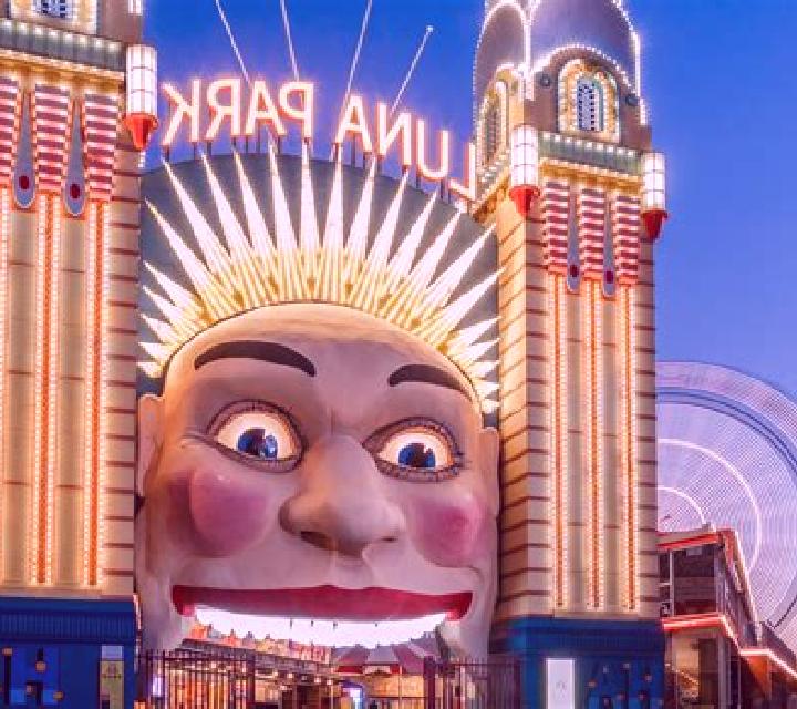 Luna Park slot game