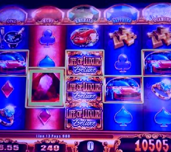Luxury slot game