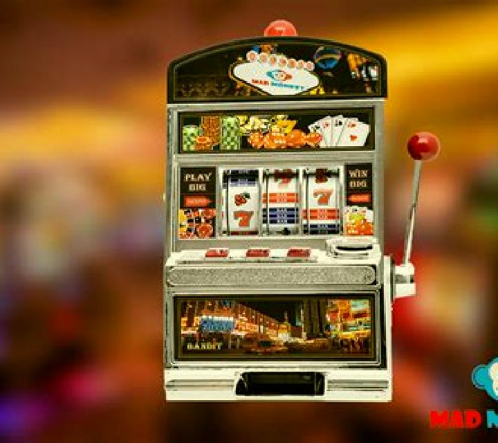Mad Mad Monkey slot game