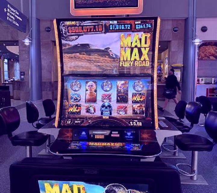 Mad Road slot machine
