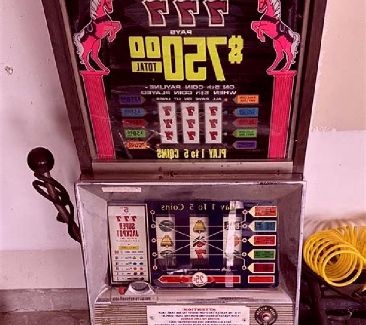 Madshow Circus slot machine