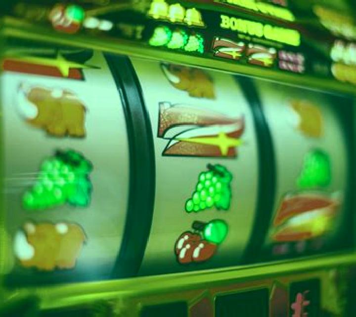 Magic Cave slot machine