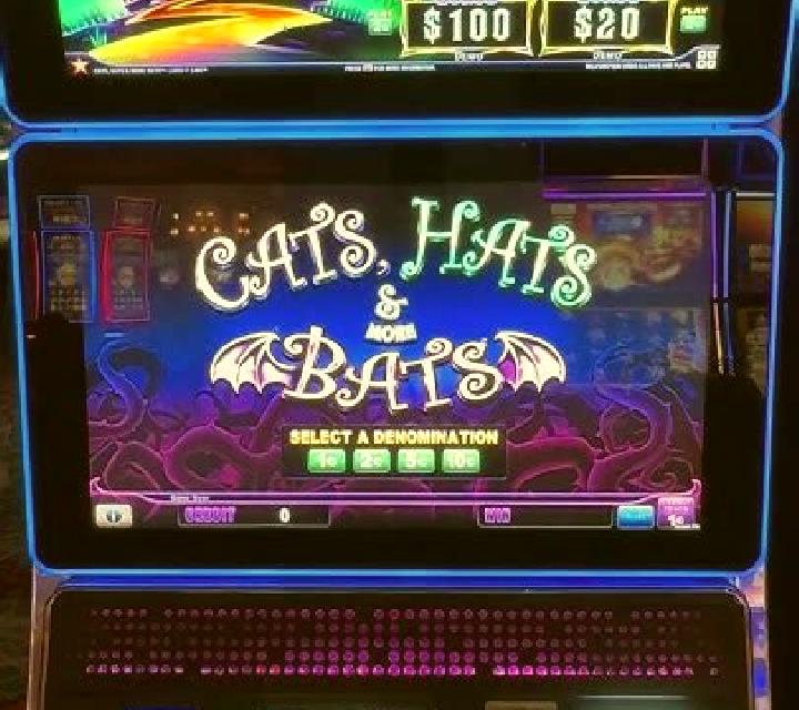 Magic Hats slot machine