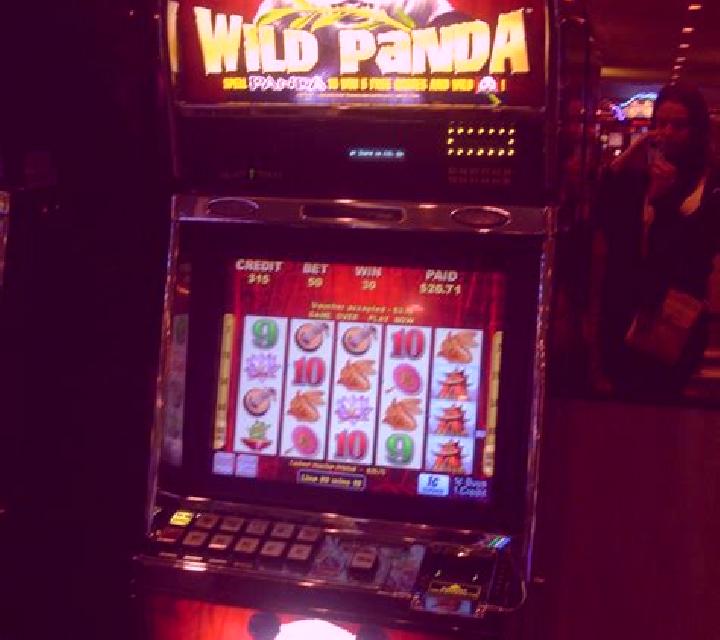 Magic Panda slot machine