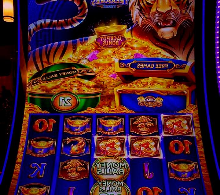 Magic Treasure slot machine