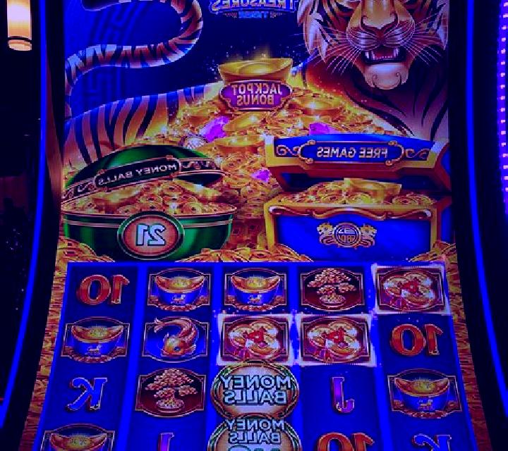 Magic Treasures Tiger slot machine