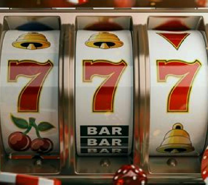 Magnificent 7s slot machine