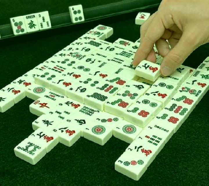 Mahjong Deluxe Hand slot game