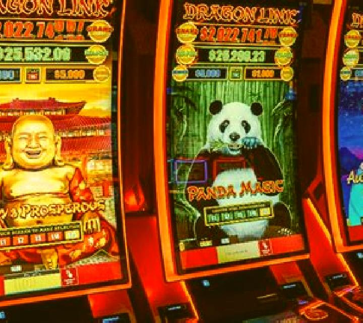 Majestic Red Dragon slot machine