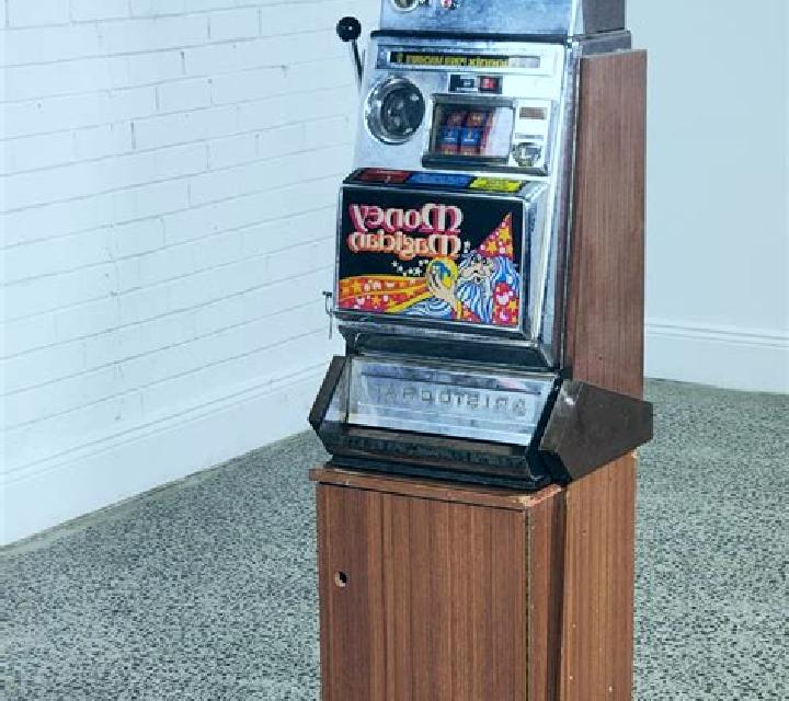 Mandrake the Magician slot machine