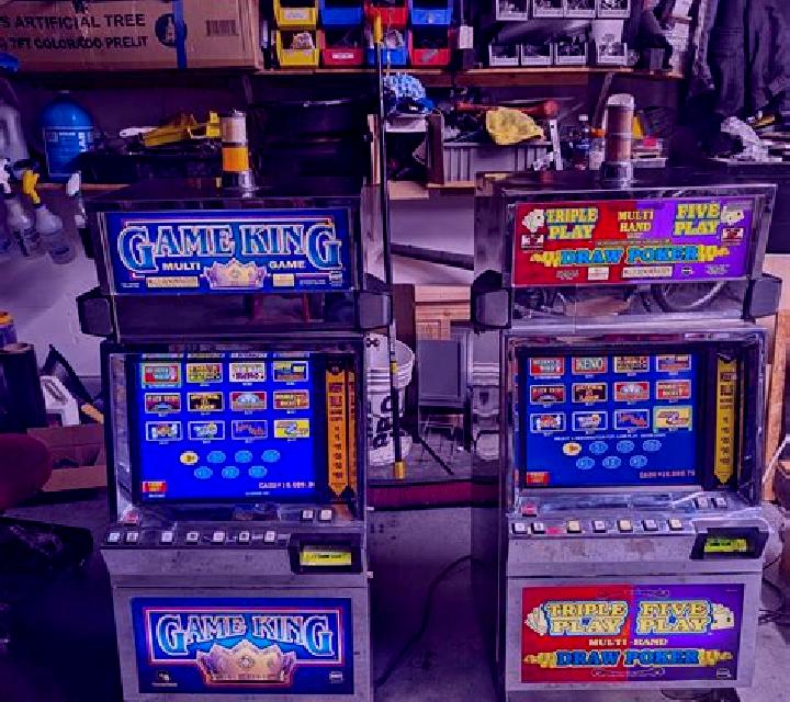 Manor Gray slot machine