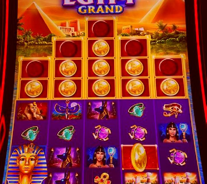 Mega Hot Egypt slot machine
