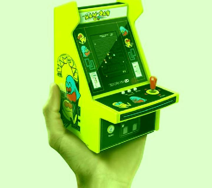 Mega Player Retro Edition slot game
