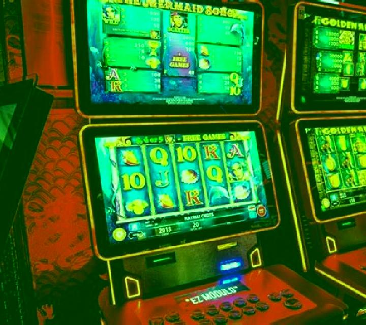 Meowfia slot machine