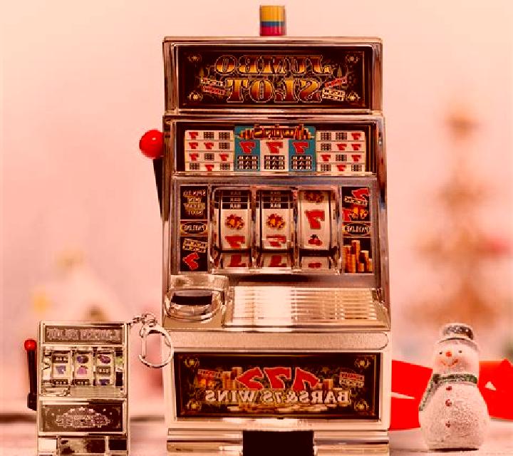 Merry Spinning slot machine