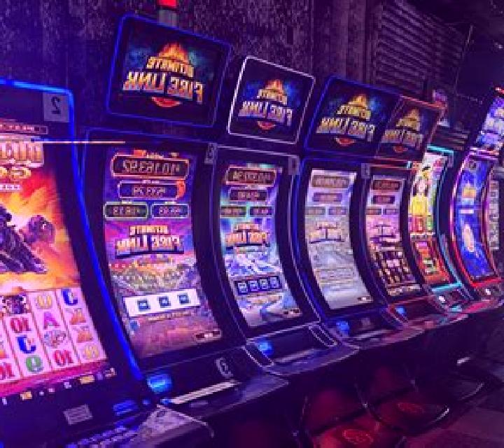 Miami Rise slot machine