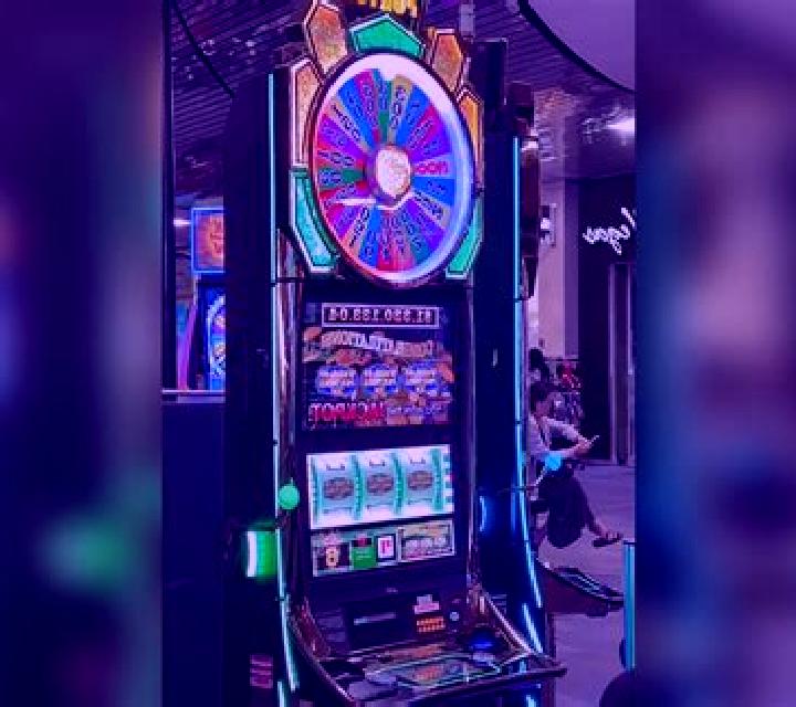 Million Dollar Heist slot machine