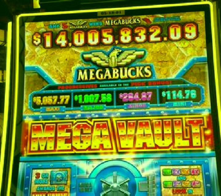 Mini Mega Cash slot machine