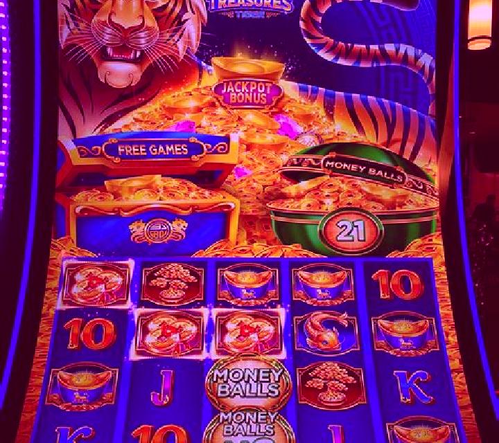Miss Tiger slot machine