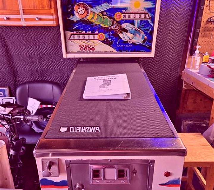 Mission Uncatchable slot machine