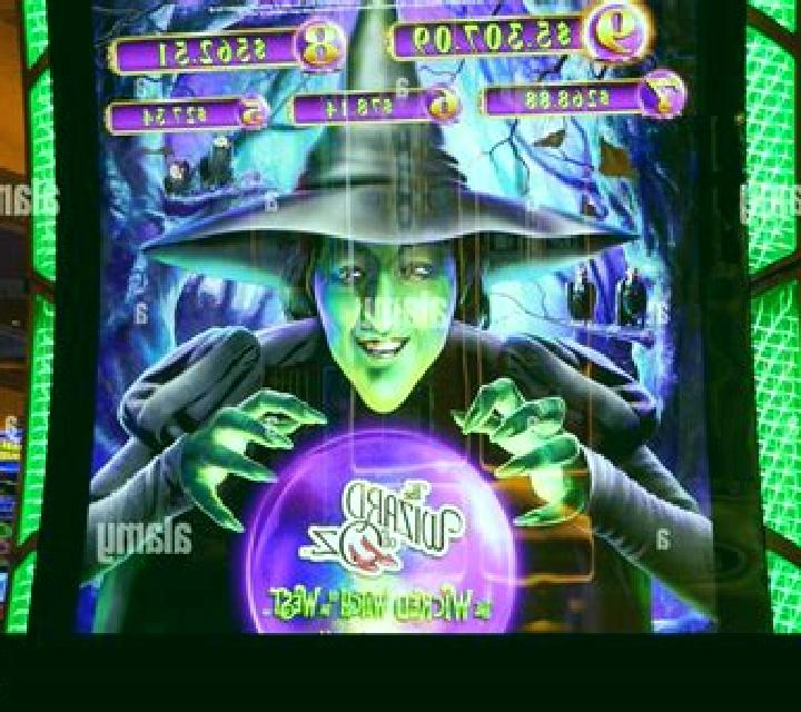 Misty Witch slot machine