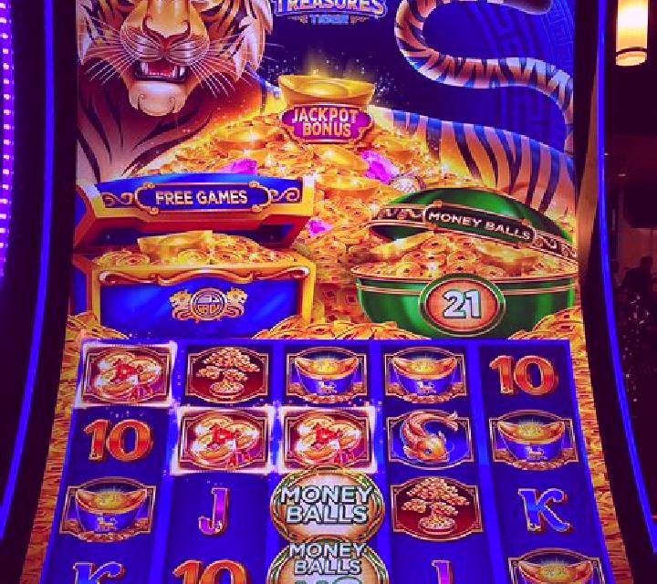 Money Machine (Red Tiger) slot