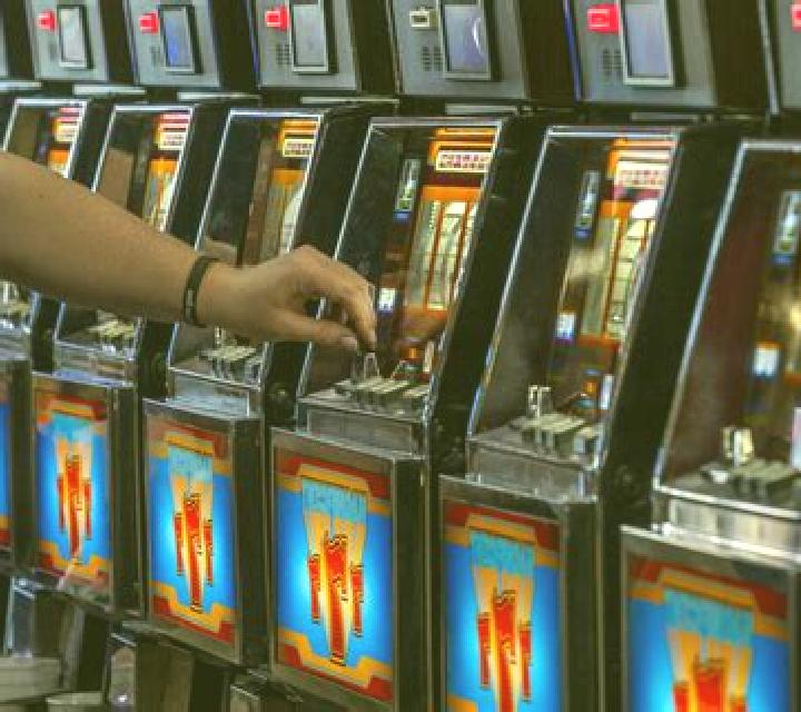Monkey Drop slot machine