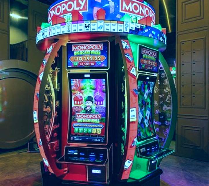 Monopoly Deluxe slot game