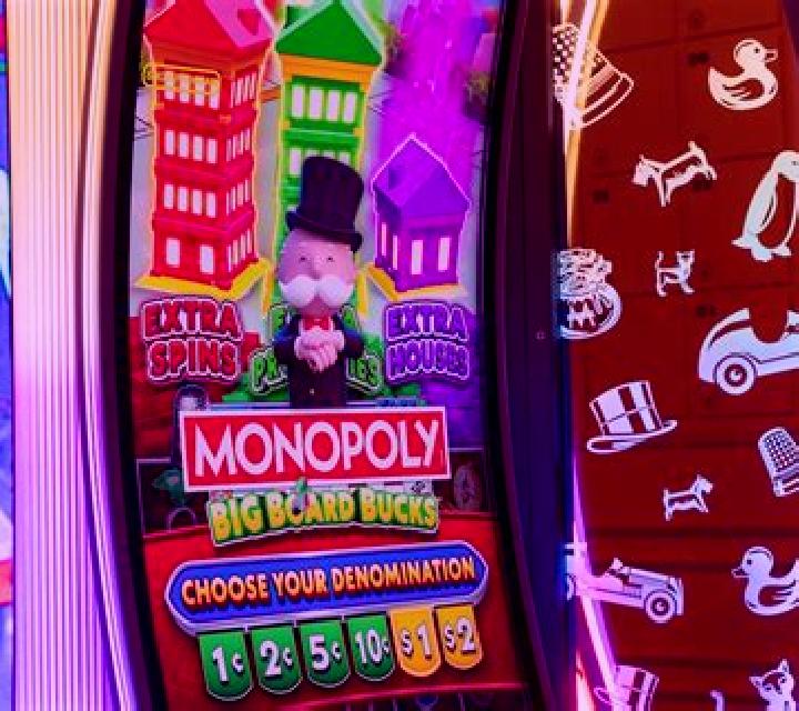 Monopoly Deluxe slot machine
