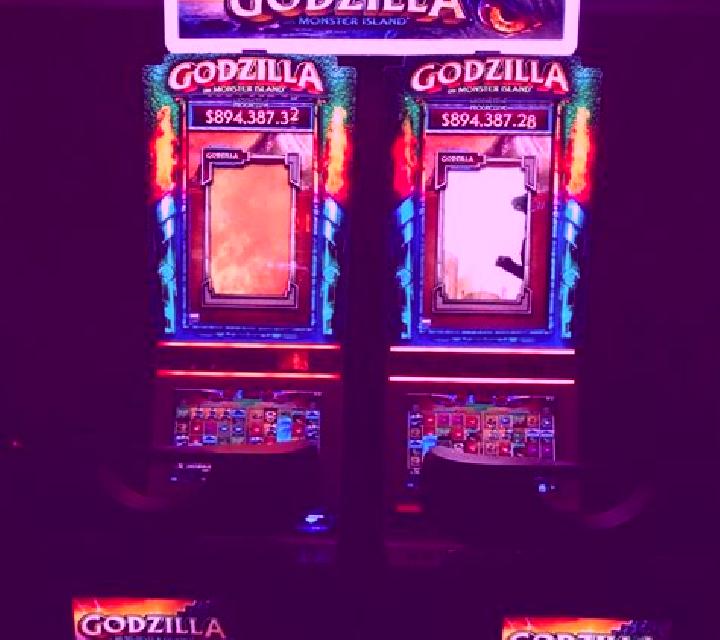 Monster Island slot machine